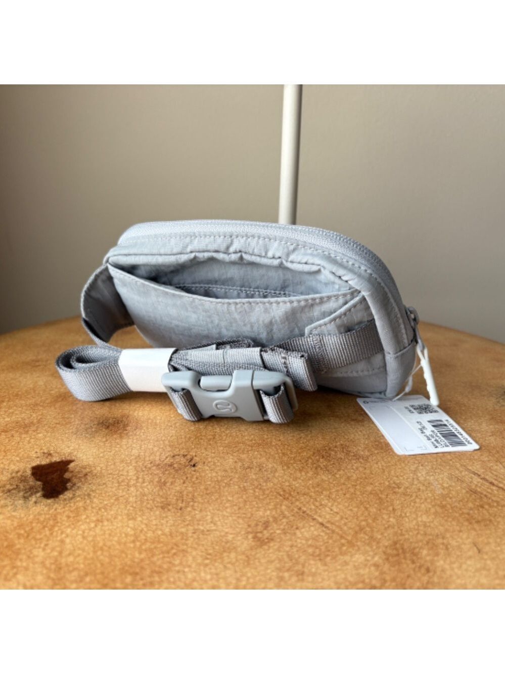 Lululemon Mini Belt Bag - Picture 5 of 8